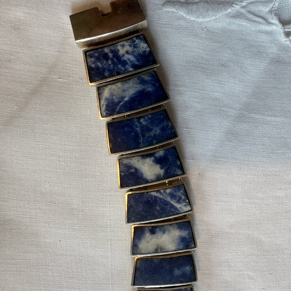 Sleek Lapis silver bracelet - Picture 2 of 3